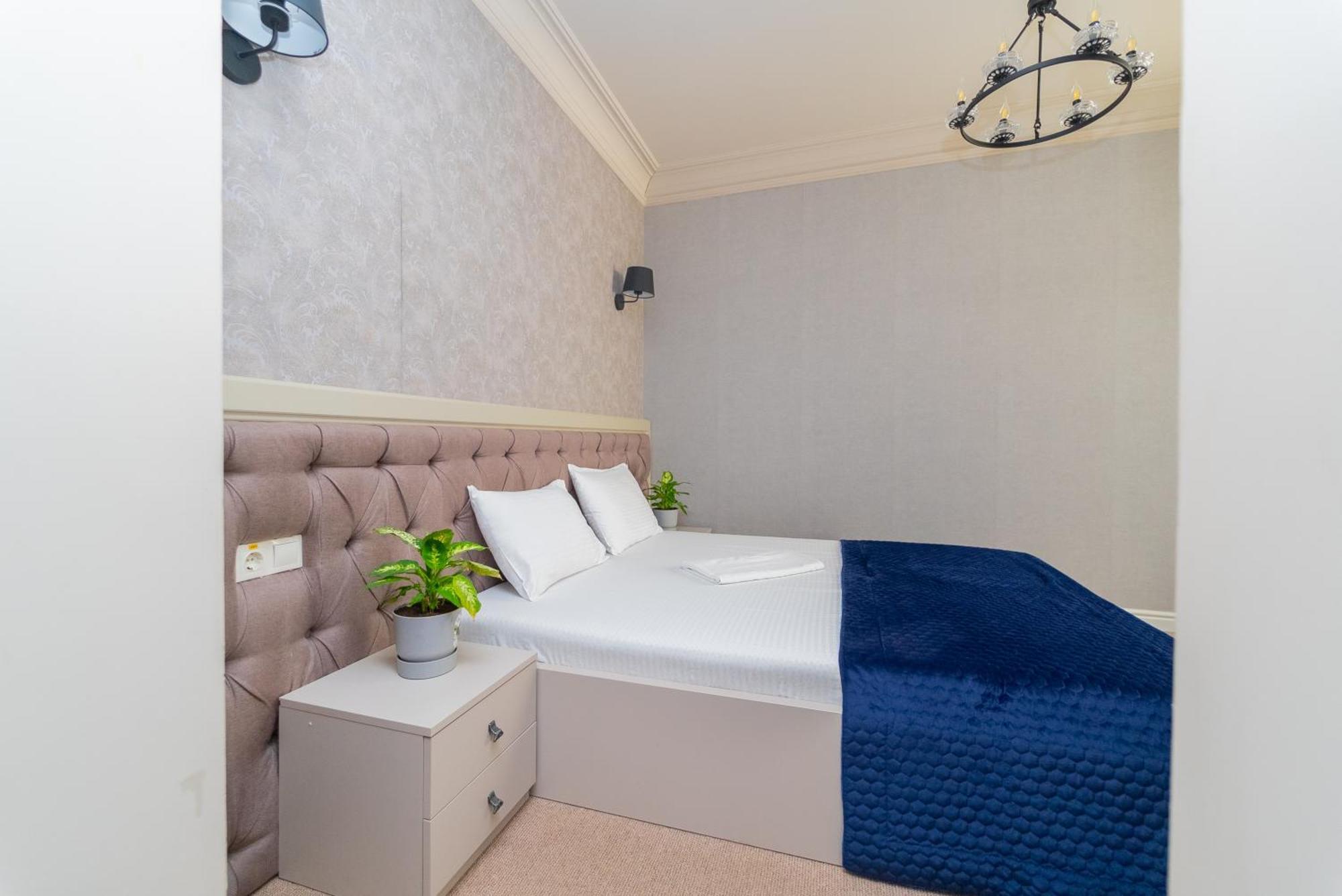 Maner Hotel Odessa Extérieur photo